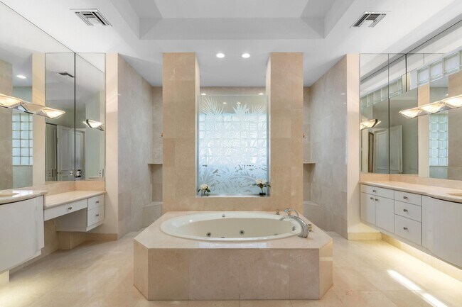 Building Photo - 19230 Fox Landing Dr