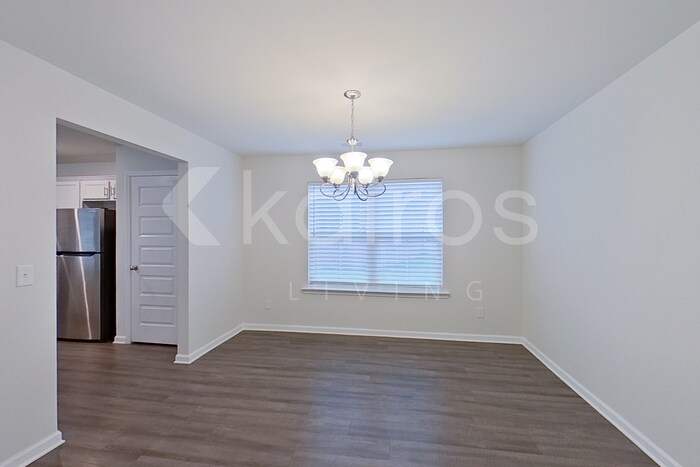 Building Photo - 247 Western Red Cedar Dr