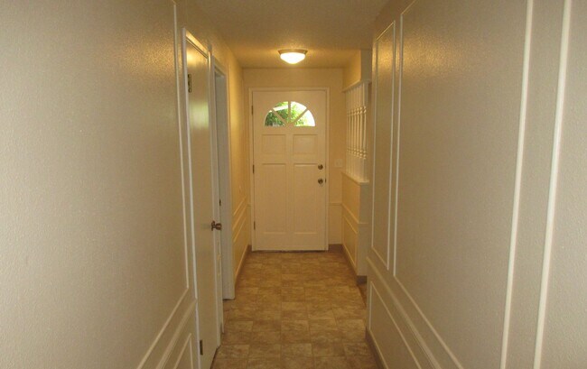 Building Photo - Beautiful 3 Bed 2 Bath home in South Hill Puyallup