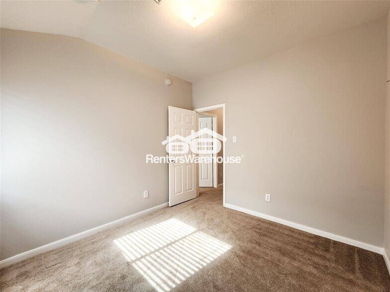 Building Photo - 2206 Wildbrook Canyon Ln