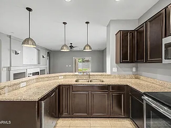 Building Photo - Resort Style Living in Ironwood Crossing!