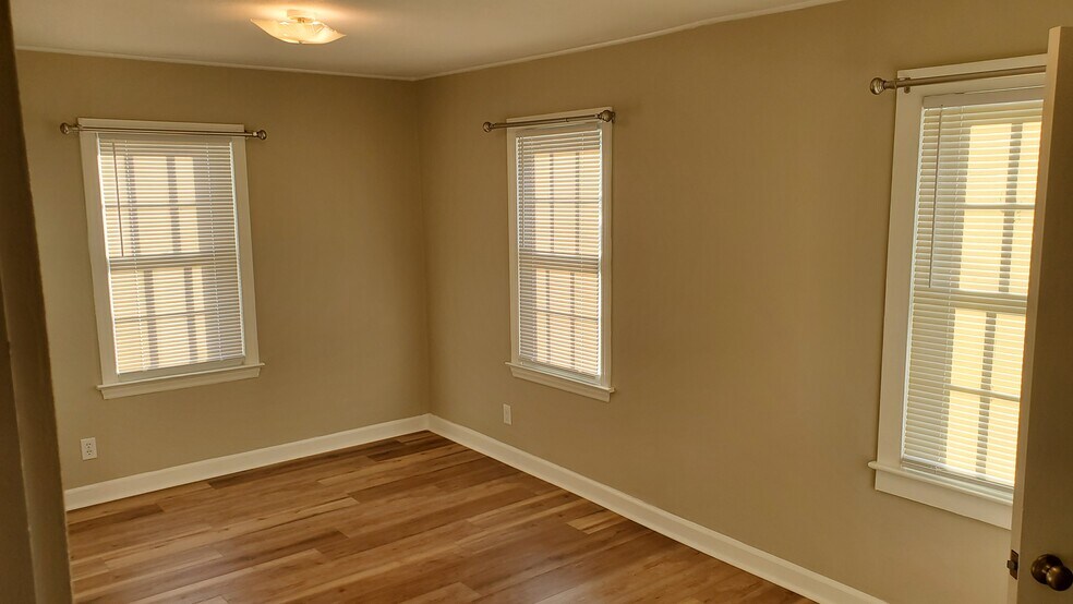 Building Photo - 1746 Ralee Dr