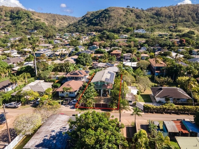 Building Photo - 59-018 Holawa St