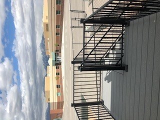 Building Photo - 12347 Bigbend Vista Dr