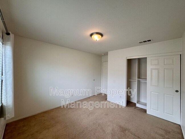 Building Photo - 29675 Ski Ranch St