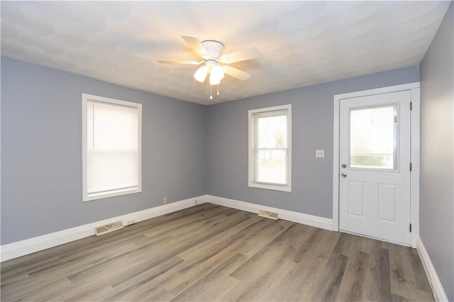 Building Photo - 139 Stanton Ave