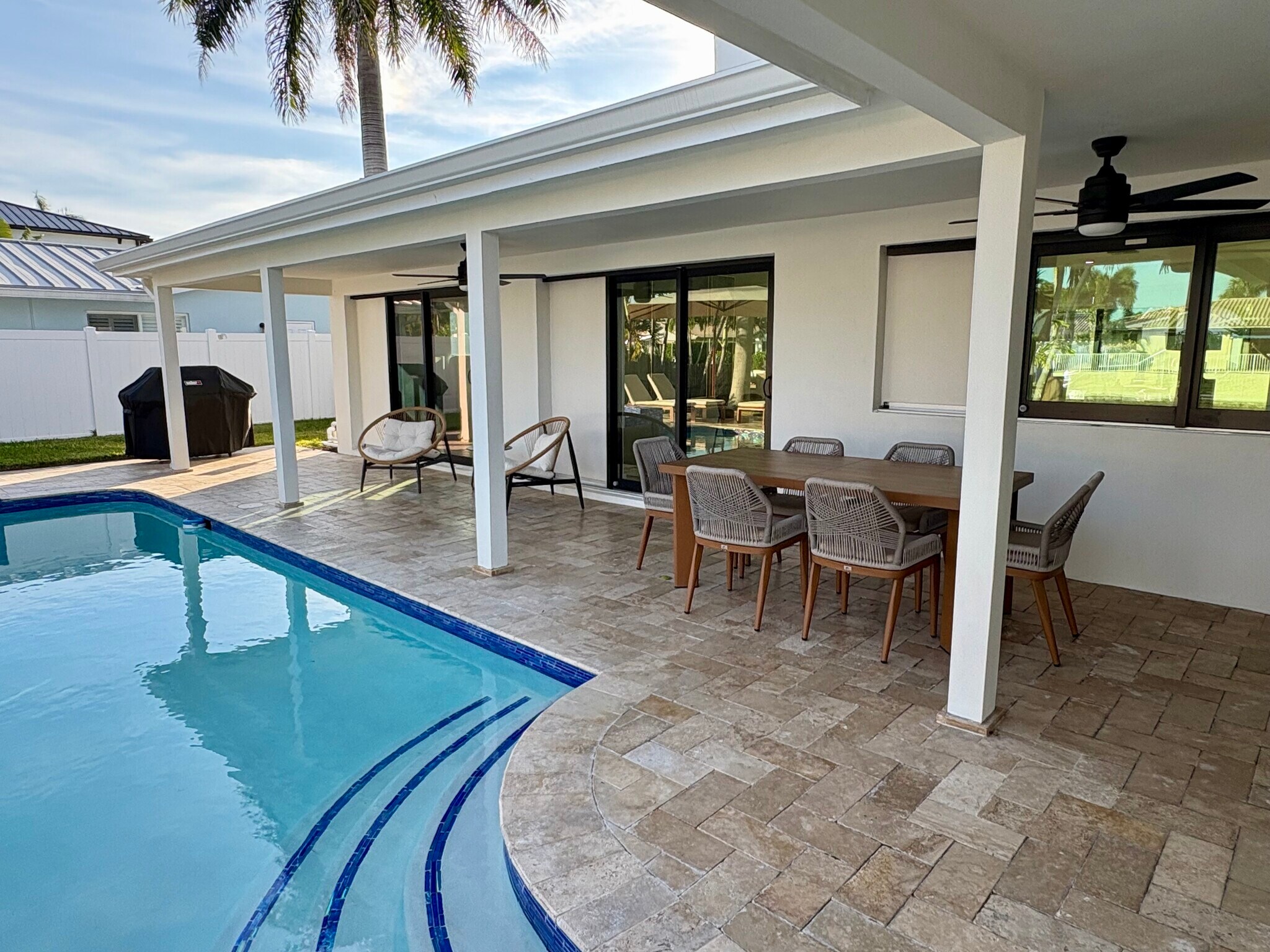 Building Photo - 4440 NE 26th Ave