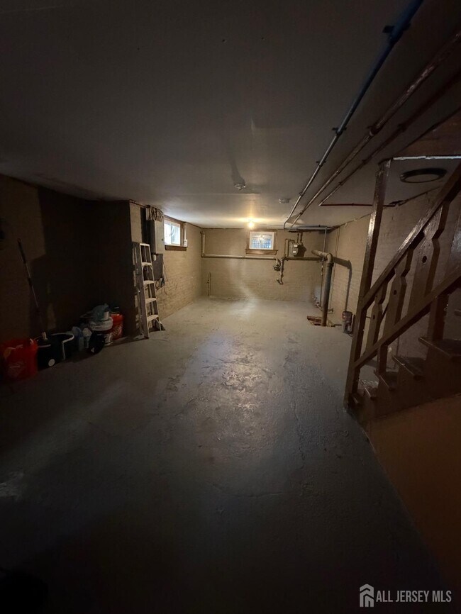 Building Photo - 1056 Hunterdon St