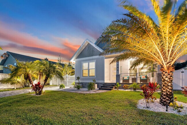 Building Photo - 5484 3rd St