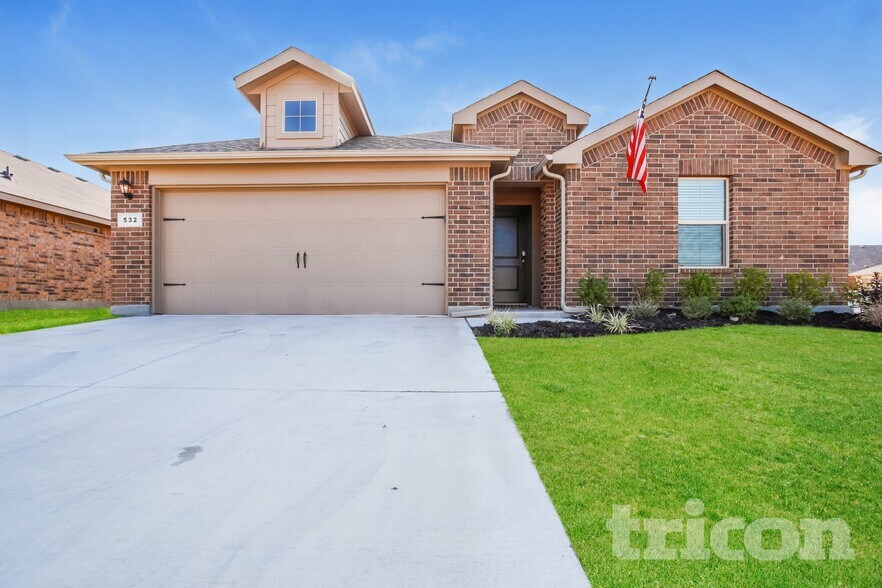 Primary Photo - 532 Houndstooth Dr