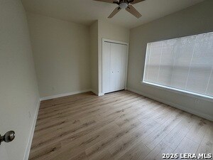 Building Photo - 631 E Mistletoe