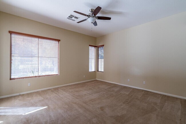 Building Photo - 3423 E Page Ave