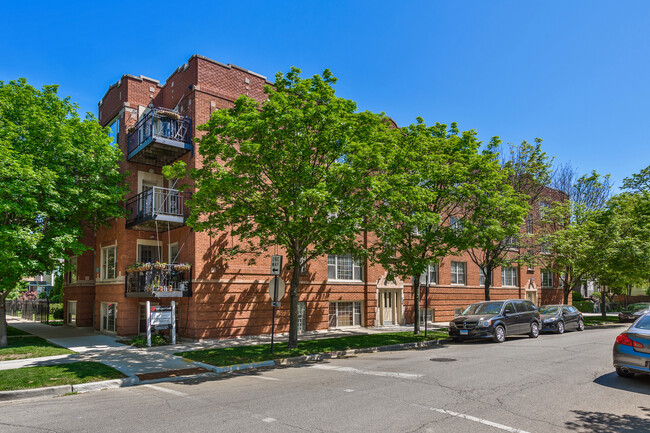 Building Photo - 2546 W George St