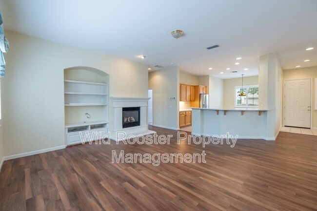 Building Photo - 2713 Robinson Creek Ln