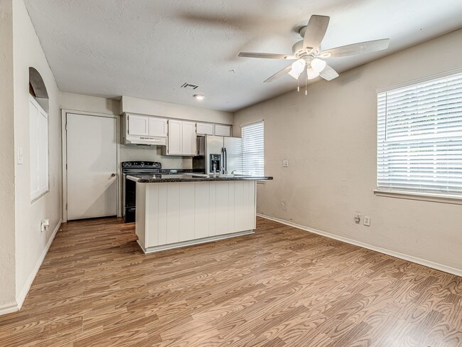 Building Photo - Home for rent in Guthrie Schools + Northeast Edmond