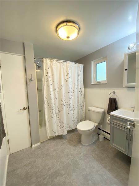 Building Photo - 307 Roup Ave