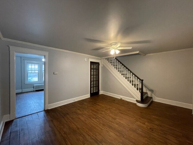 Building Photo - 2 Bedroom Single Family Home in Lancaster!