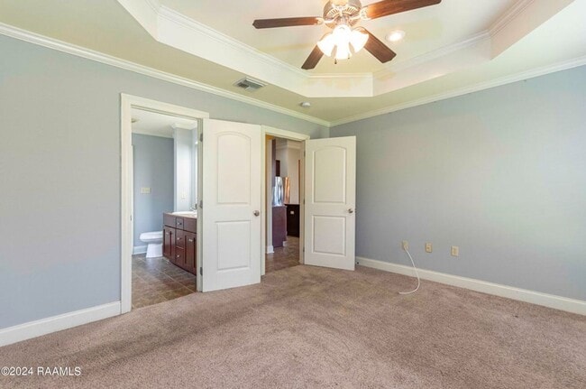 Building Photo - 3 bedroom, 2 bath home