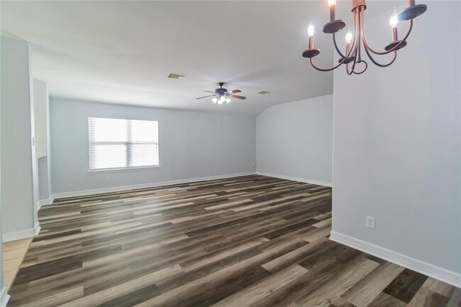 Building Photo - 19643 Summerlin Dr