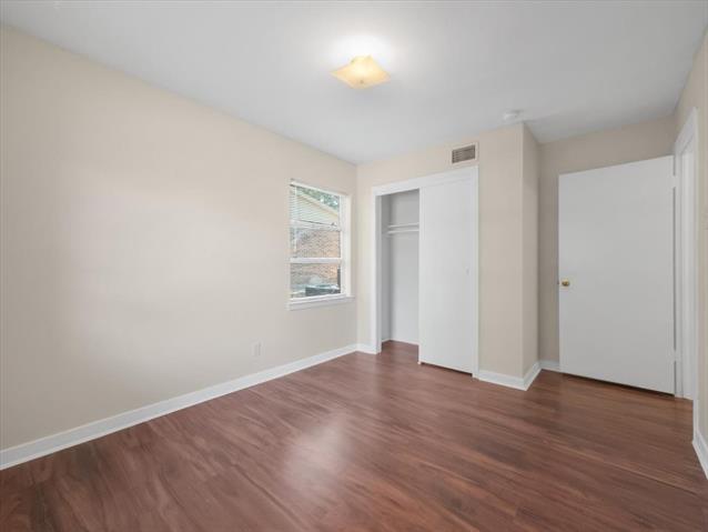 Building Photo - 403 Rolando Dr