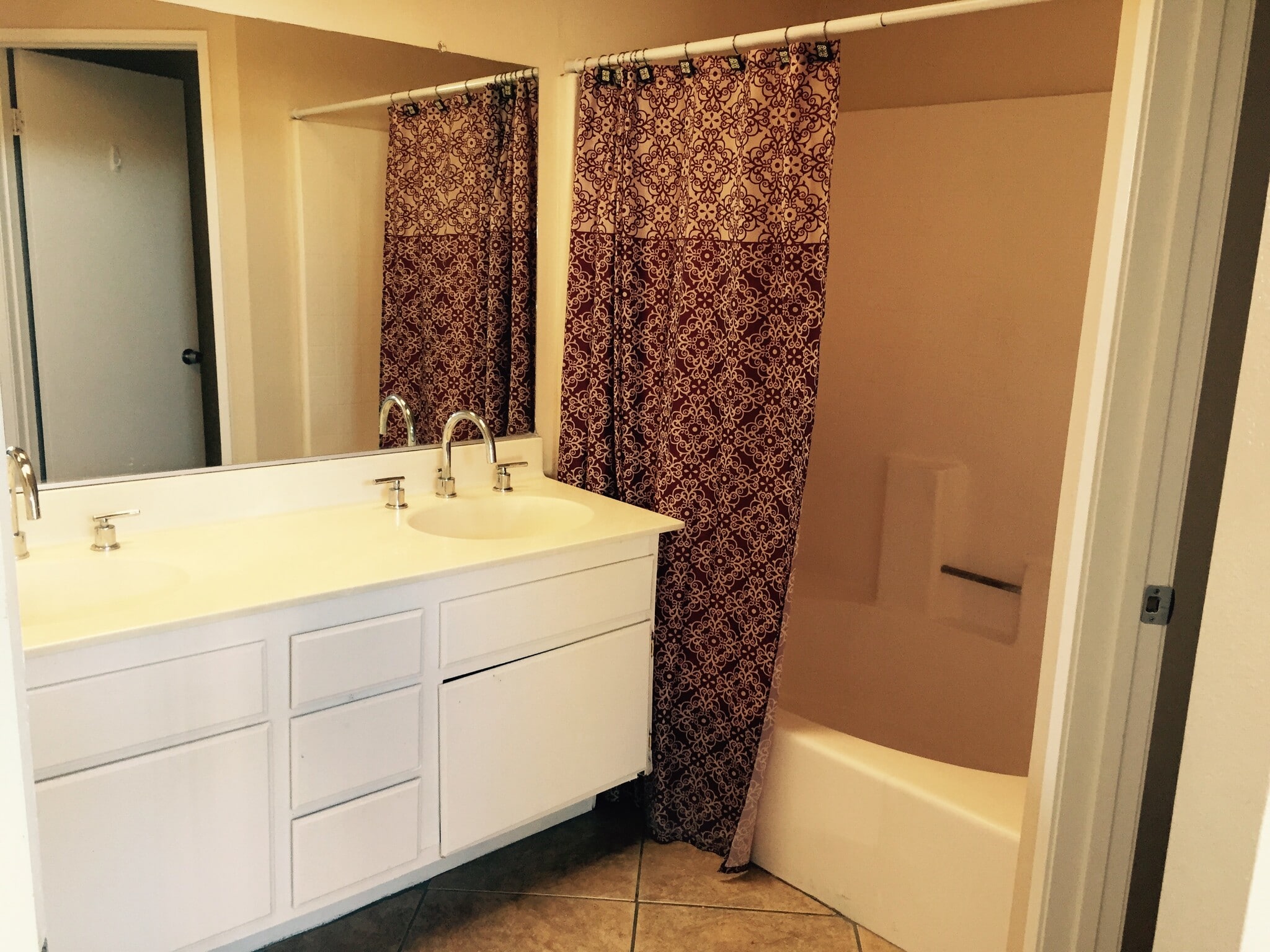 Building Photo - 1943 Padilla Dr