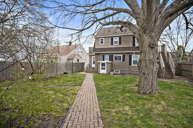 Building Photo - 226 Canal St