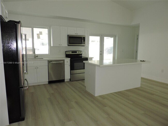 Building Photo - 849 NW 12th St