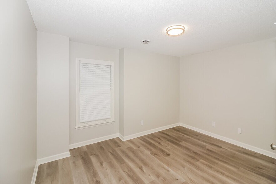 Building Photo - 4102 Auster Cove