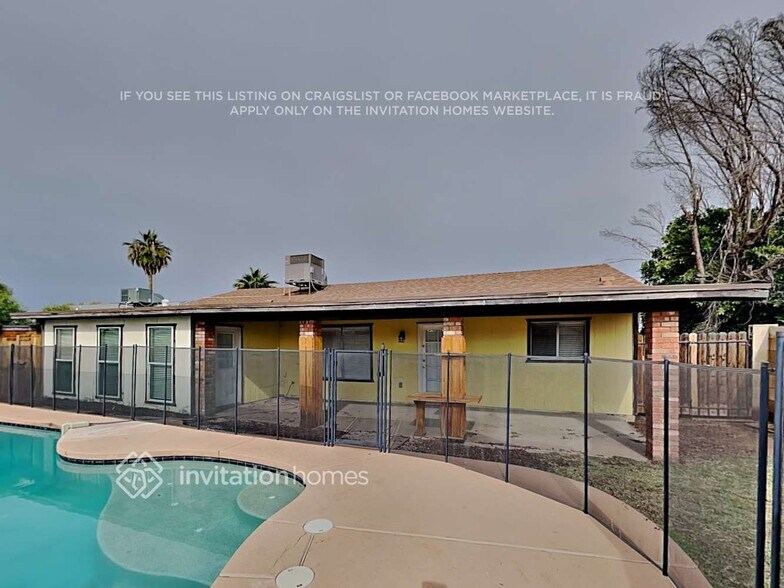 Building Photo - 6361 W Caron St