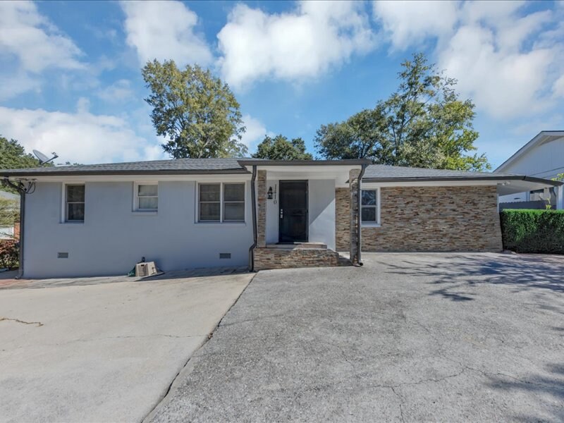 Building Photo - 1410 N Druid Hills Rd