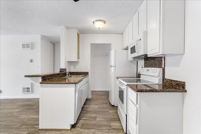Building Photo - 955 Shorepoint Ct