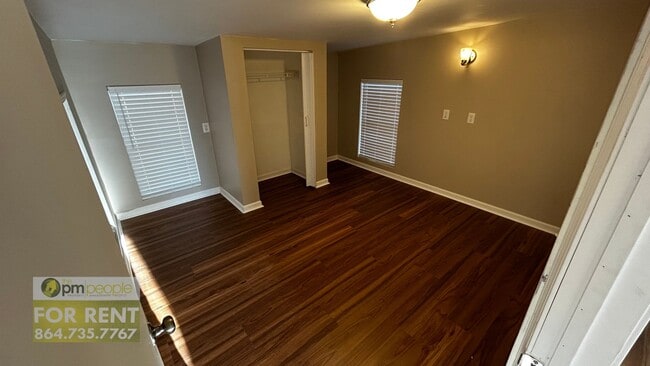 Building Photo - Simple Life, Serene Setting ~ Cozy 3/1.5 Available!