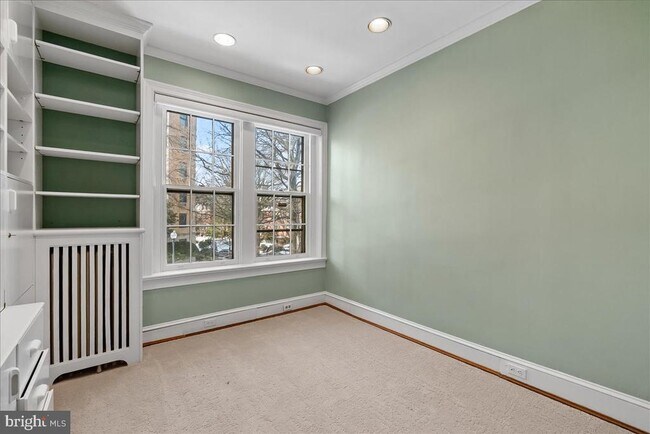 Building Photo - 2355 Ashmead Pl NW