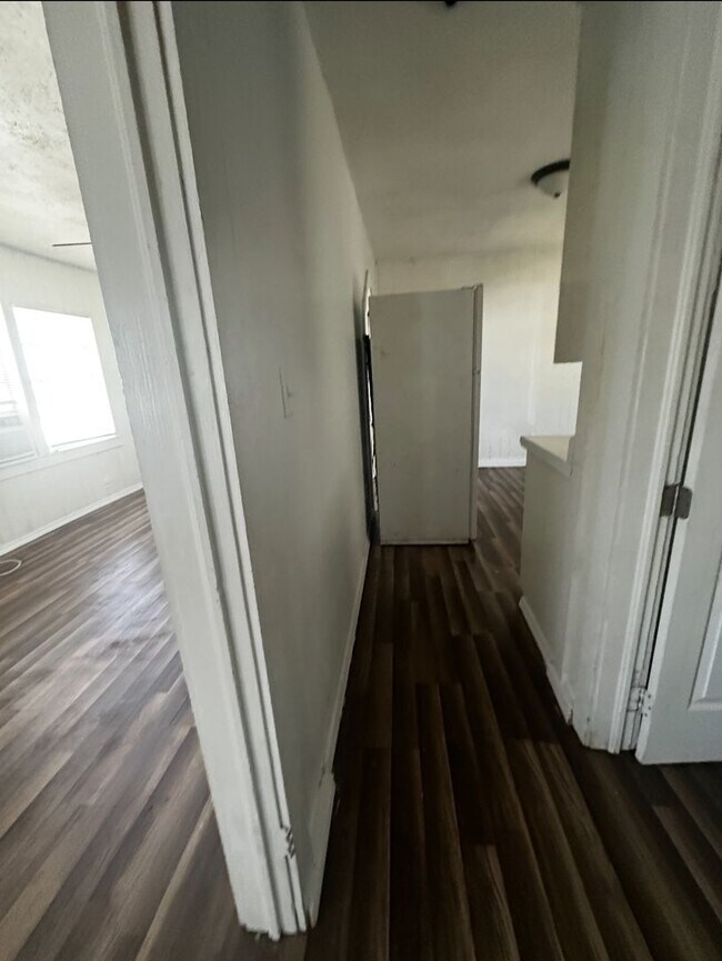Building Photo - 3 bedroom/1 bathroom House In Copperas Cove