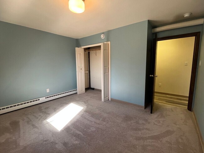 Building Photo - 560 Wigwam Way