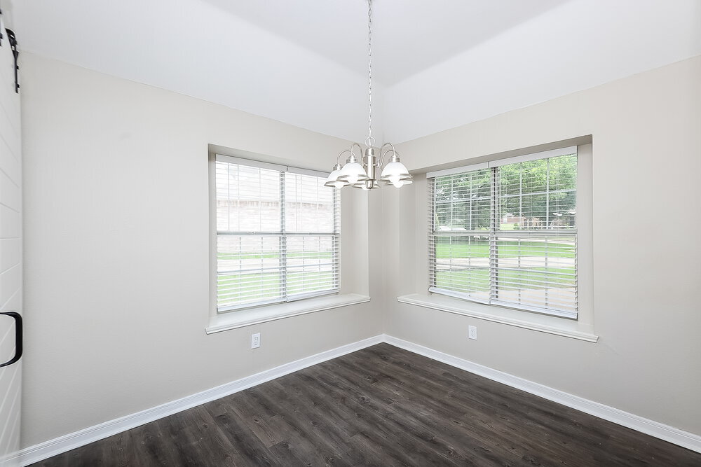 Building Photo - 611 Inglewood Ct