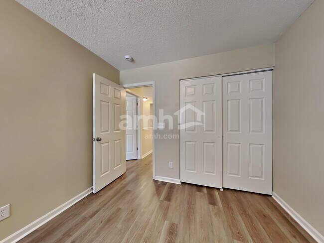 Building Photo - 186 Chemistry Cir