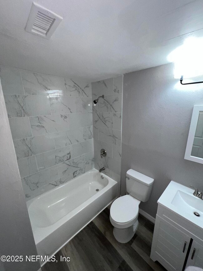 Building Photo - 1412 US-1