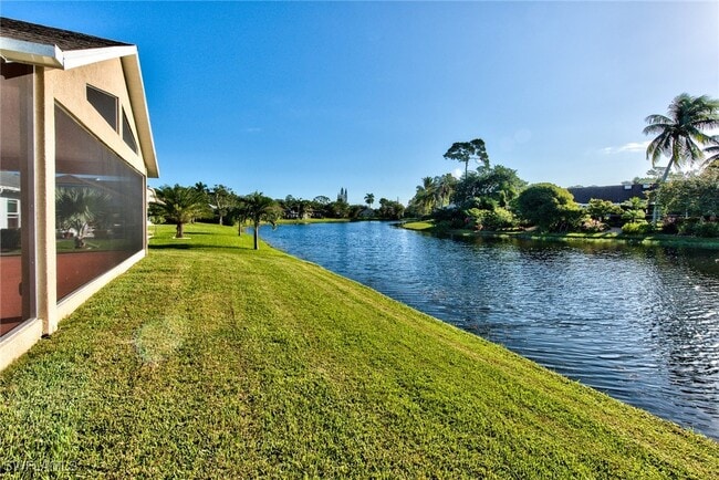 Building Photo - 3563 Kent Dr