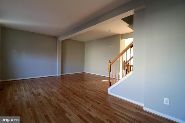 Building Photo - 2581 Sutters Mill Dr