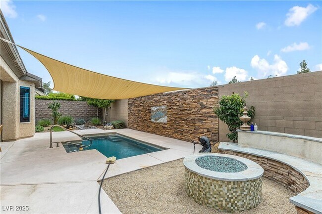 Building Photo - 2611 Savannah Springs Ave