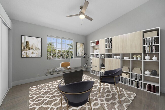 Building Photo - 54140 Avenida Mendoza