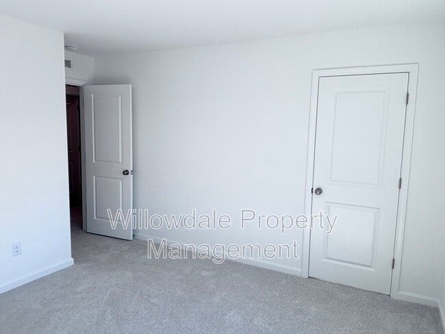 Building Photo - 400 Red Mangrove Dr