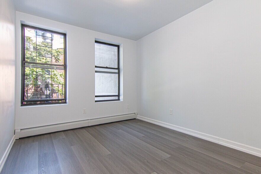 Building Photo - 7604 5th Ave
