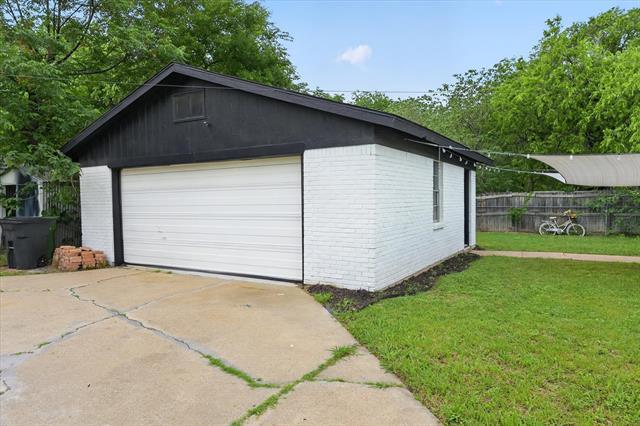 Building Photo - 3513 Sheridon Dr