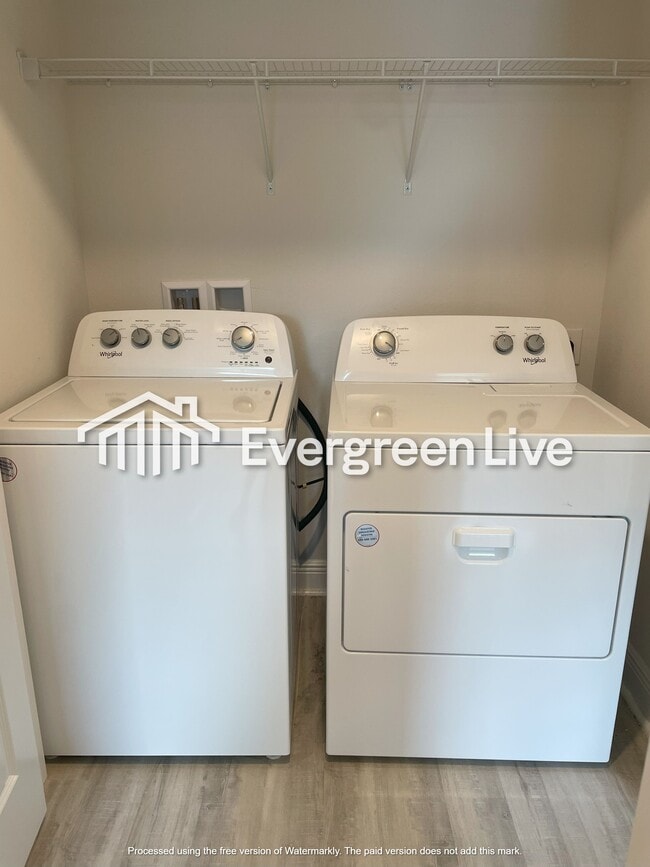 Building Photo - 9793 McLuvin Rd