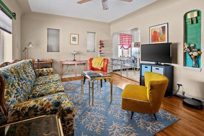 Building Photo - 1733 Lima St