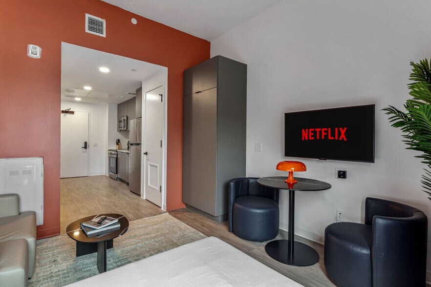 Primary Photo - 1704 N 17th St