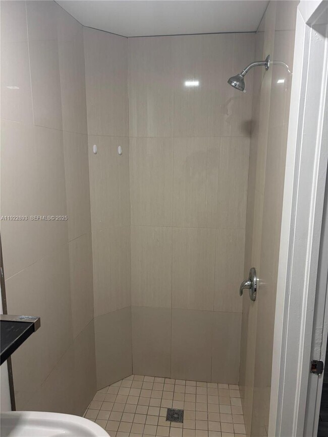 Building Photo - 15535 SW 10th St