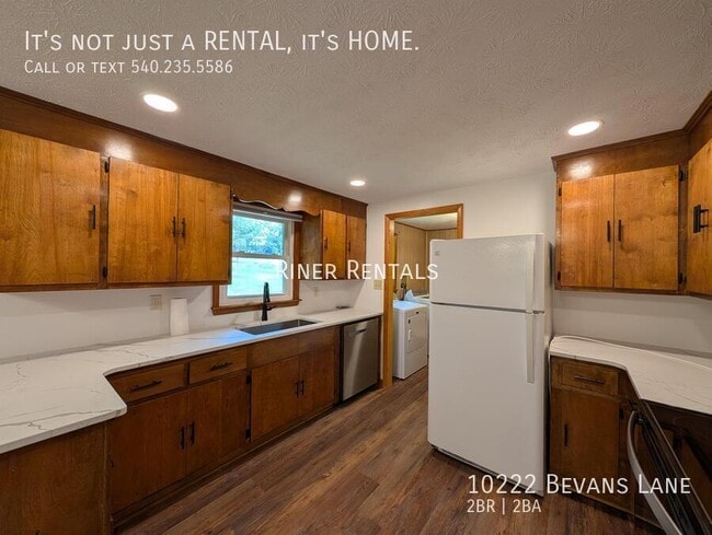 Building Photo - 10222 Bevans Ln